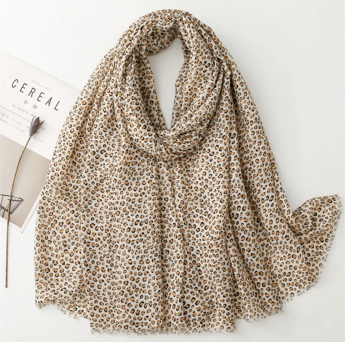 Scarf i leopardmönster