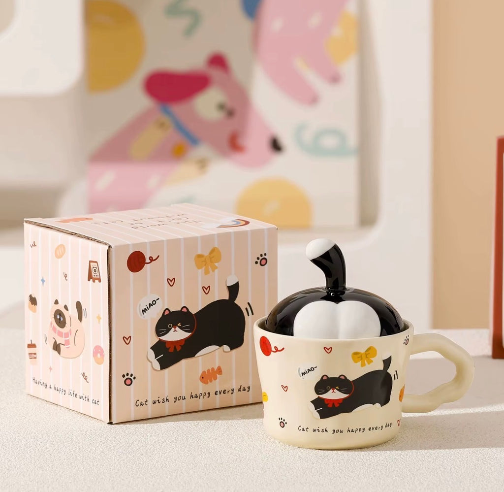 Kopp med lock med kattmotiv i keramik
