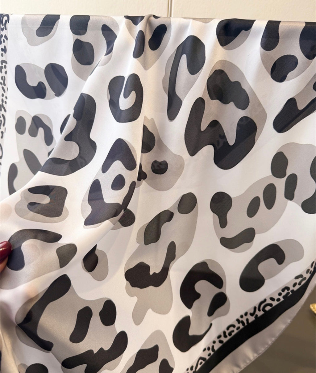 Scarves-Leopardmöstrad
