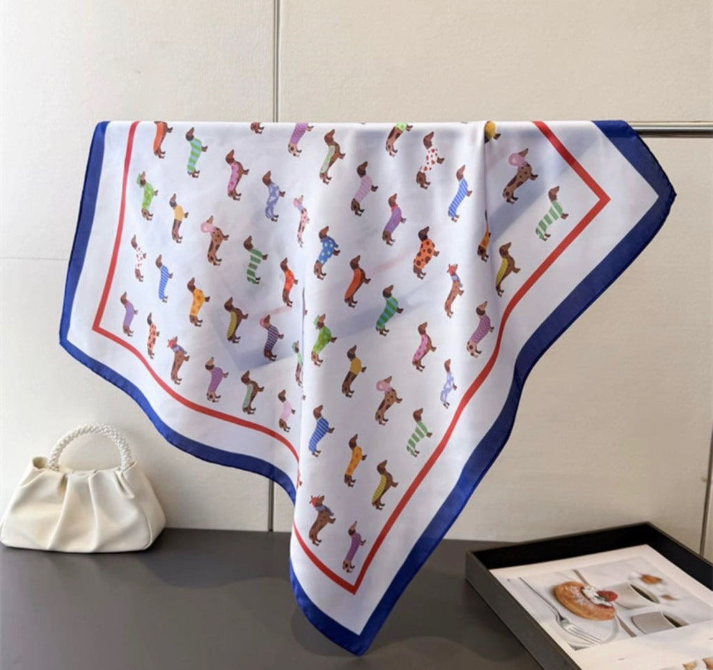 Scarves-Taxar i massor, finns i 3 varianter