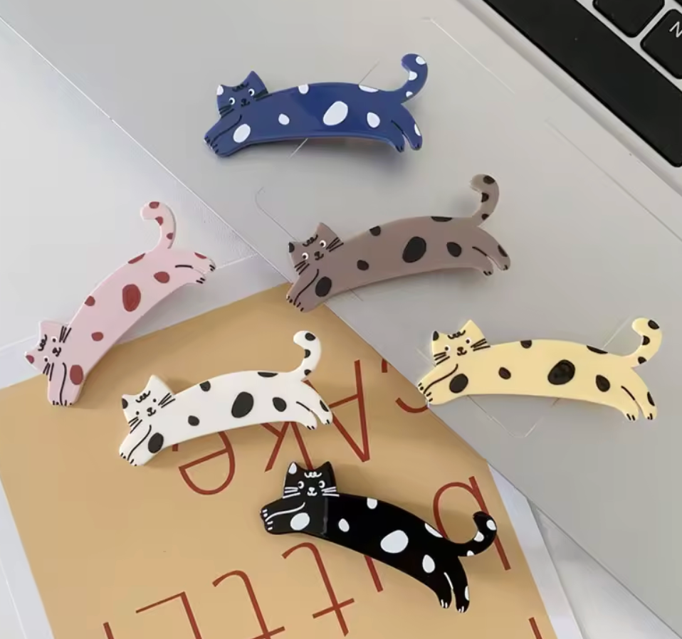 Söt kattklämma till håret, finns i 4 färger
