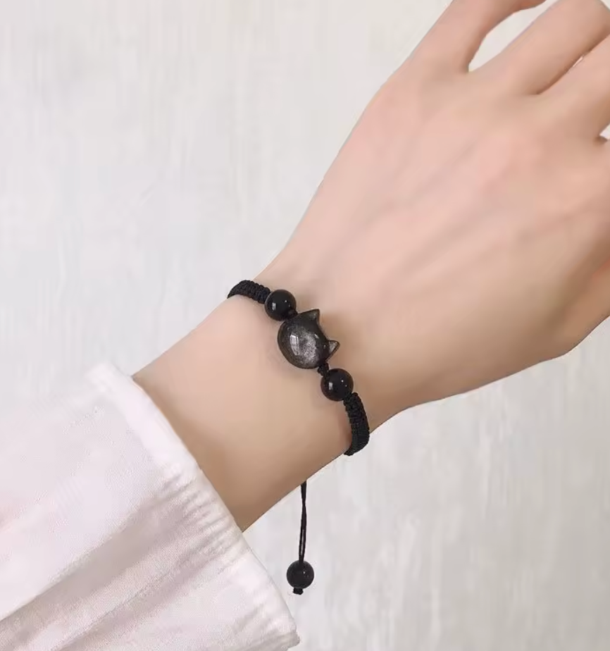 Flätat kattarmband