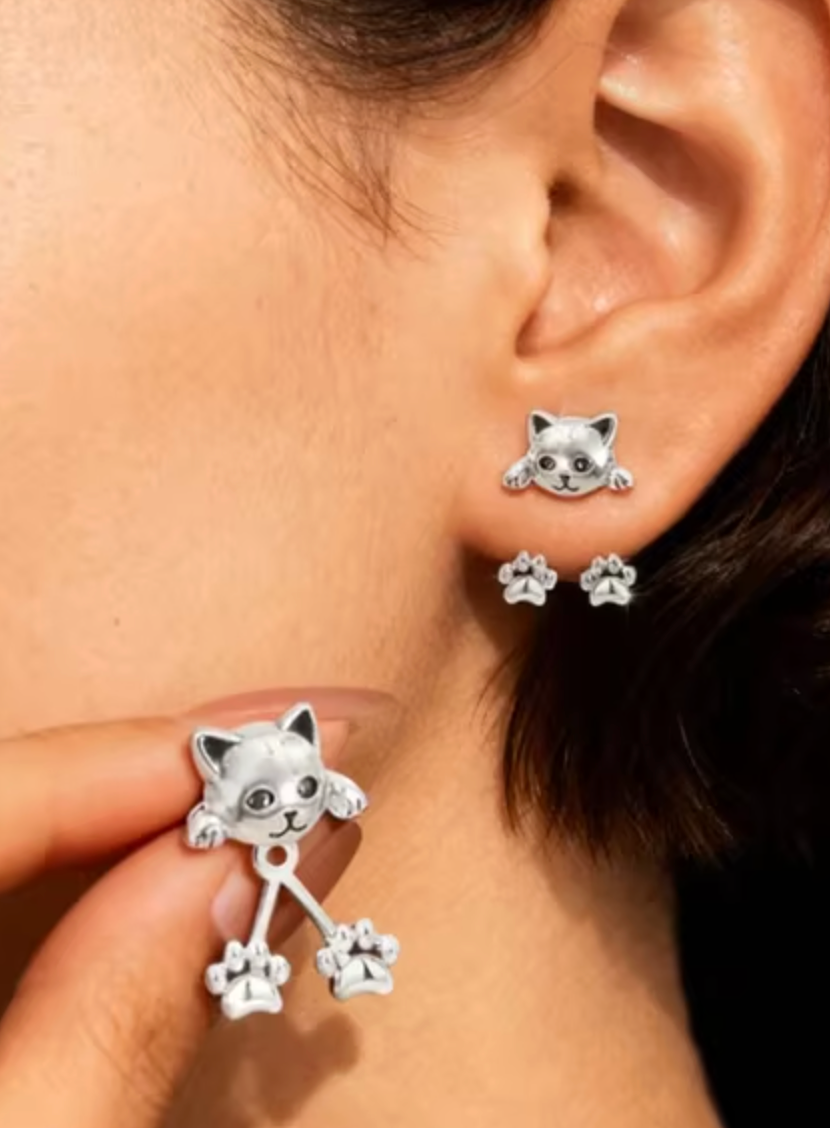 Örhängen-silverpläterad katt med tassar