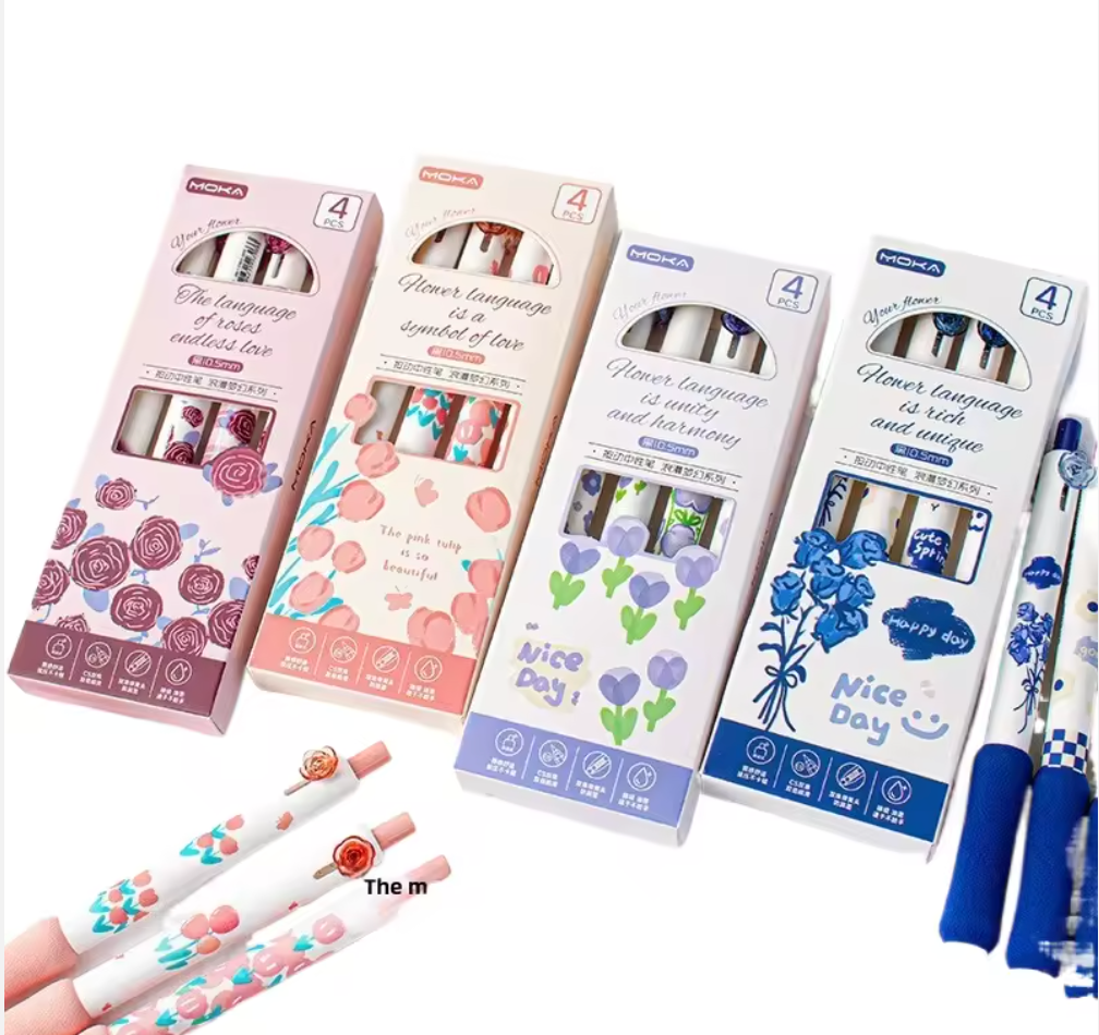 Set med 4 gelpennor, med blomstermotiv i 3 olika varianter