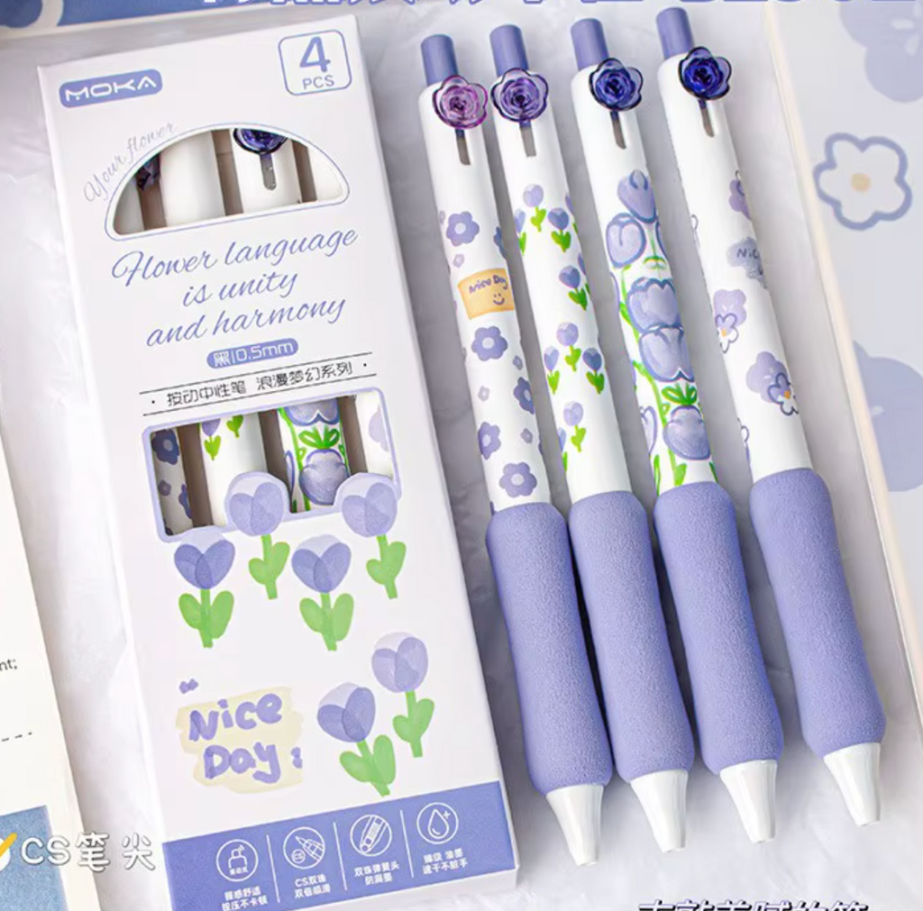 Set med 4 gelpennor, med blomstermotiv i 3 olika varianter