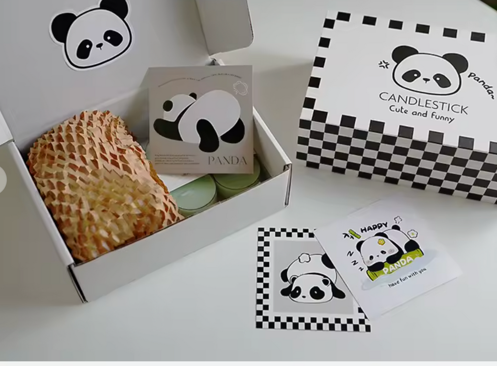 Presentlåda med keramikpanda och medföljande doftljus
