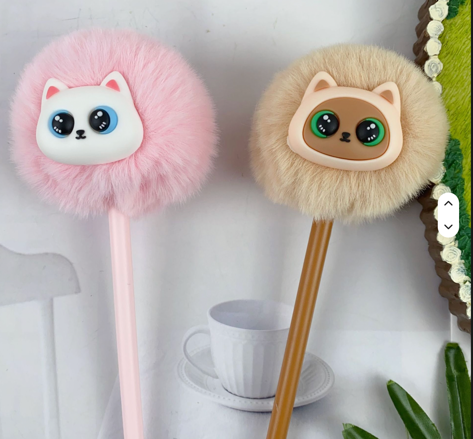 Fluffig gelpenna - katt, finns i 4 varianter