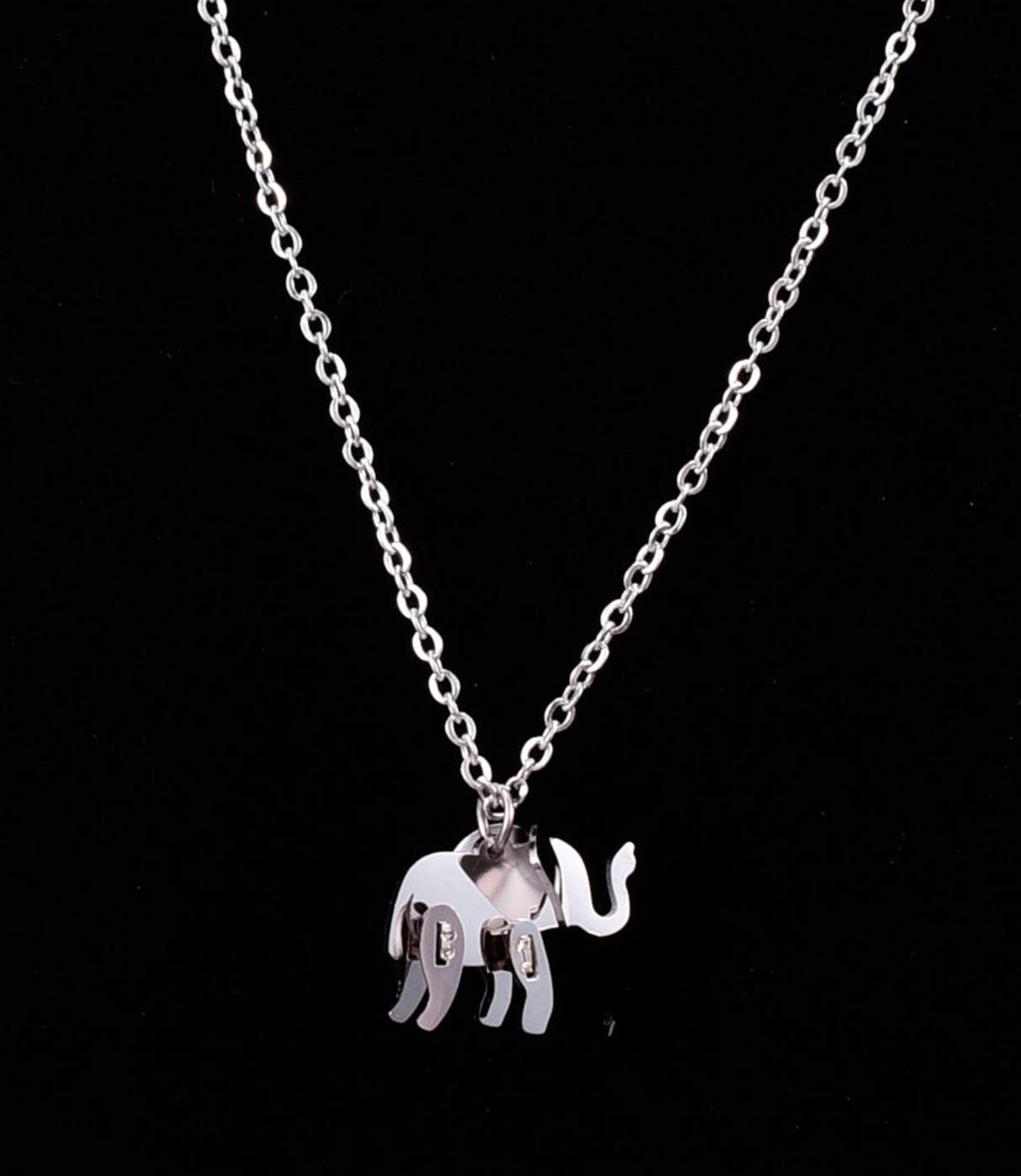 Halsband- Lyckoelefant, finns i silver och i guld