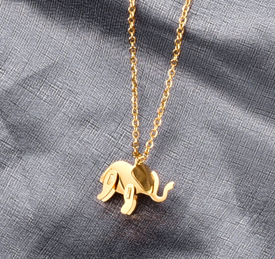 Halsband- Lyckoelefant, finns i silver och i guld