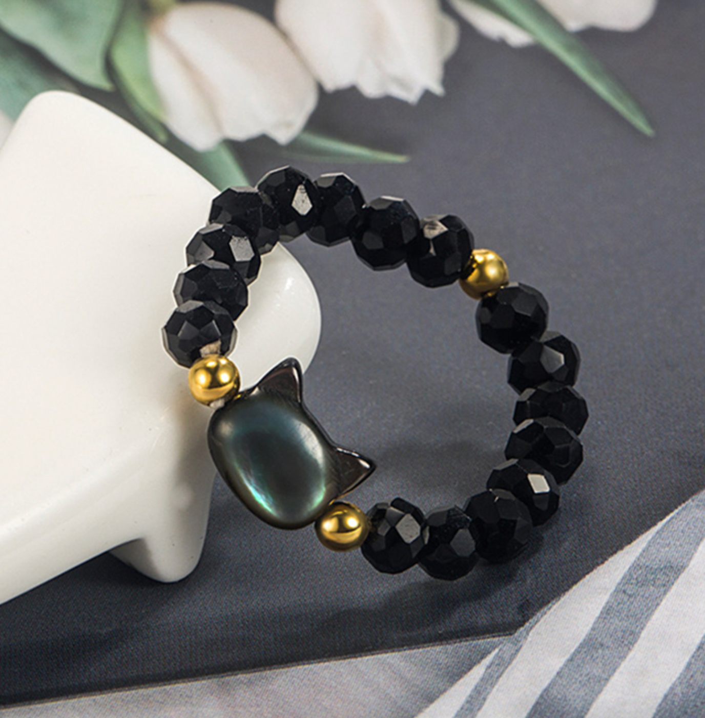 Armband- Katt, finns i svarta och i vita stenar