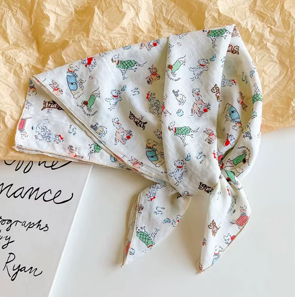 Söt bomullsscarves/bandana- Somriga hundar