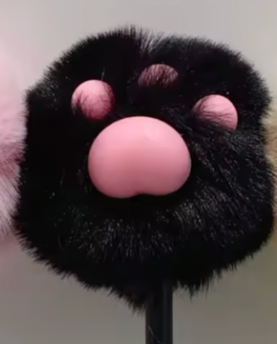 Fluffig gelpenna - tass, finns i 4 olika färger